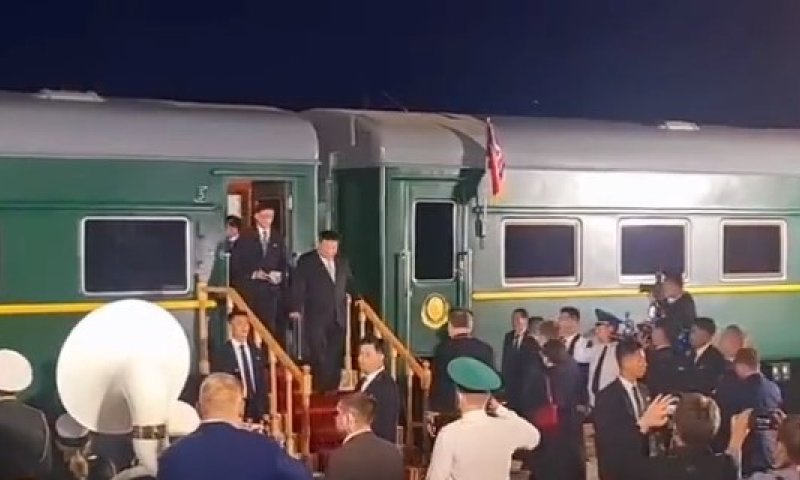 לקראת פגישה עם פוטין: קים ג'ונג און הגיע לרוסיה