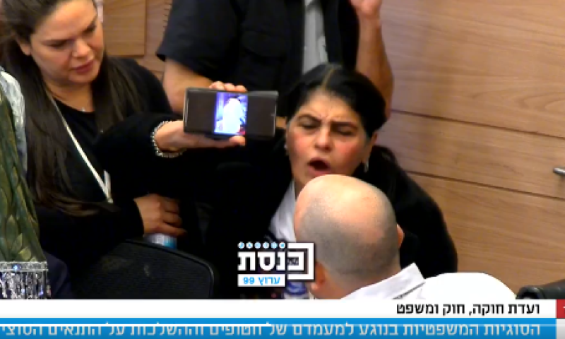 מטלטל: האם השכולה הציגה לח"כ את תמונות גופת בנה שנרצח ב-7.10