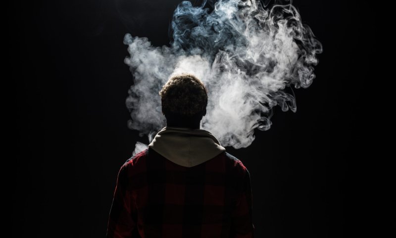 צעיר נפצע קשה מסיגריה אלקטרונית שהתלקחה בפיו