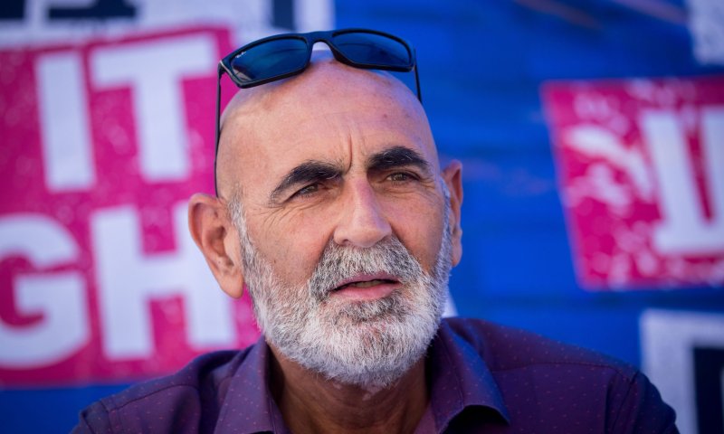 מועצה ראשונה הצביעה בעד הדחת יו"ר מועצת יש"ע