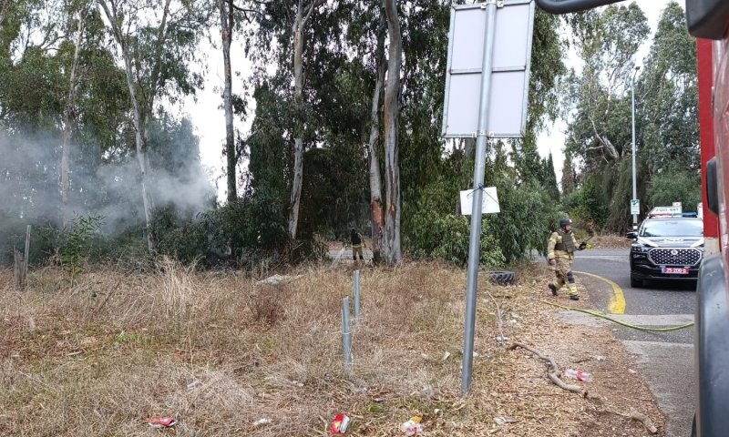 כטב"מ מלבנון נפל בשטח פתוח בגליל המערבי, שריפה פרצה במקום