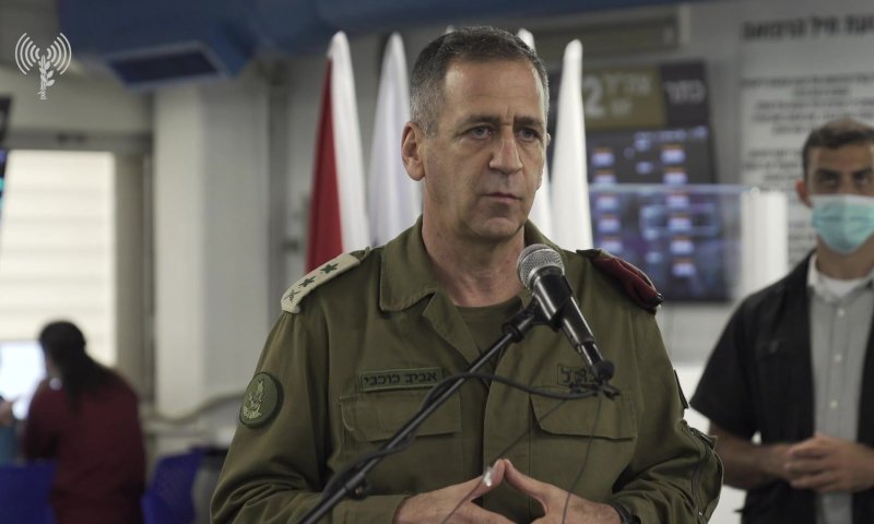 לא רק גנץ: הרמטכ"ל לא ידע על ביקור רה"מ בסעודיה