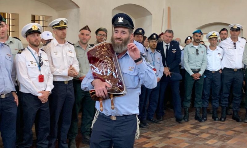 "בעוד מספר שנים אנו נהיה הפה של ניצולי השואה"