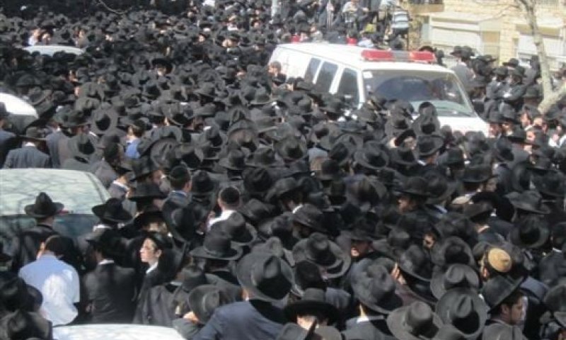 תמונות מלווית הרב חיים פנחס שיינברג זצ"ל