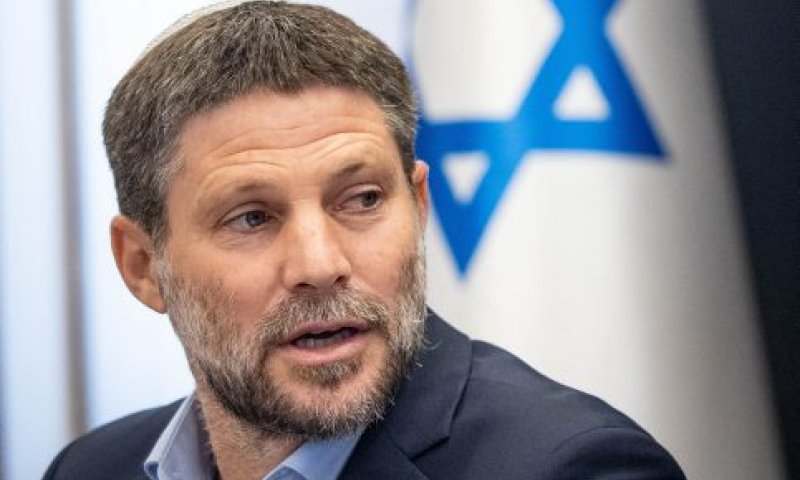 סמוטריץ': לפיד ברח מהדיון ובחר להגיב בציניות