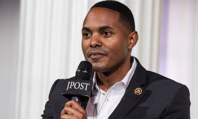 הפרשנית הפוליטית בציוץ אנטישמי; "קרירות מצמררת"