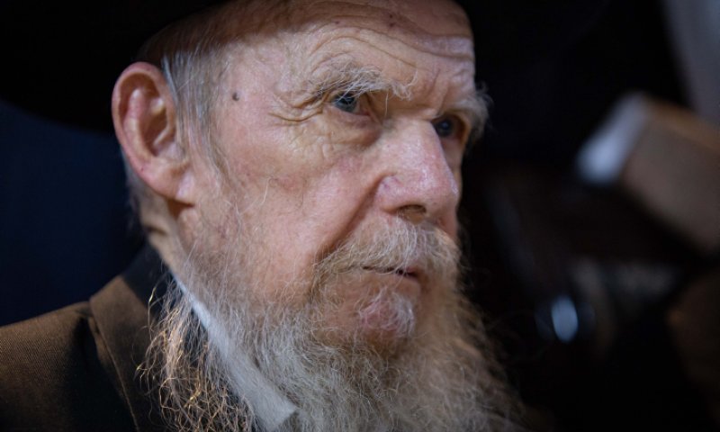 החמרה משמעותית: מצבו של הרב אדלשטיין קריטי