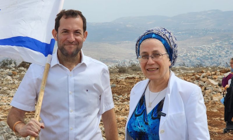 אלפים צעדו בצעדת השומרון בהר עיבל