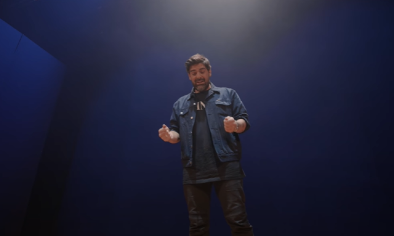 רותם כהן במחווה מרגשת למרים פרץ