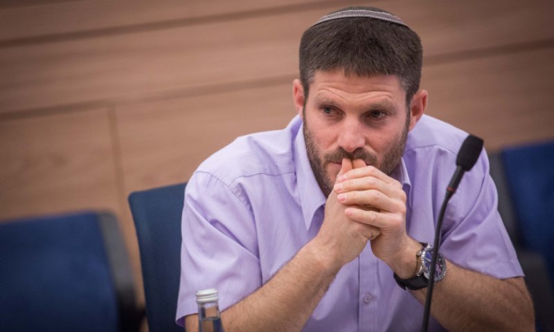 על בצלאל סמוטריץ' לחשב מסלול מחדש