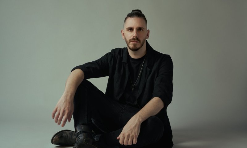 ההרכב של גיל ווין: המפיק והזמר המצליח יוצא לדרך חדשה