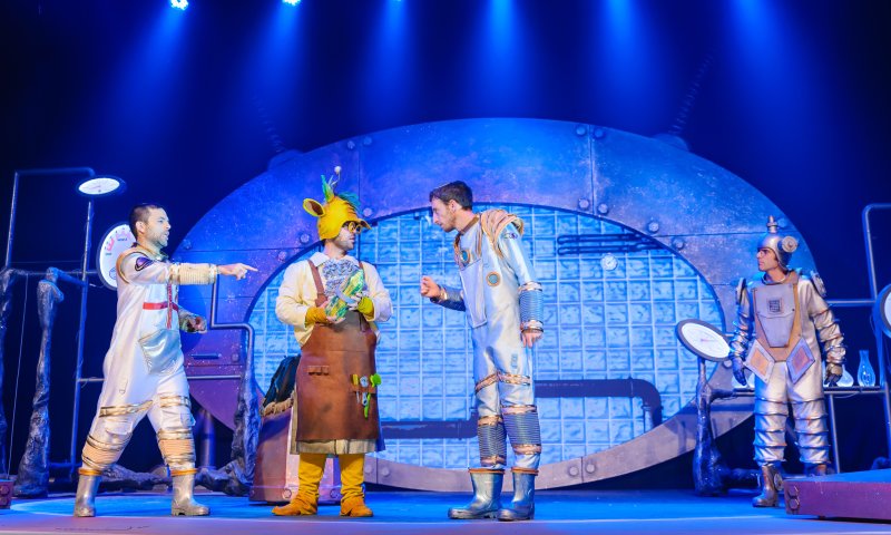 היישר מהחלל: הלהיט החדש מבית 'אנדרדוס'. צפו