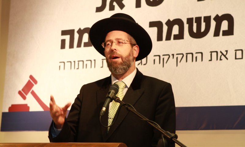 התגובה החריפה של הרב לאו למינוי של כהנא