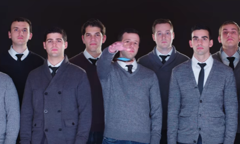 מדהים: המכביטס בביצוע חדש המציג את 'דור הסלפי'