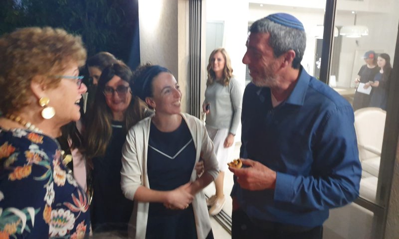 נשות הבית היהודי התכנסו, סילמן: נפעל להשבת הבנים