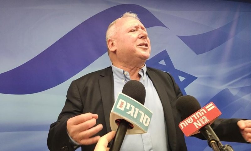 השר אמסלם: "אף פעם לא היה מרד בליכוד"