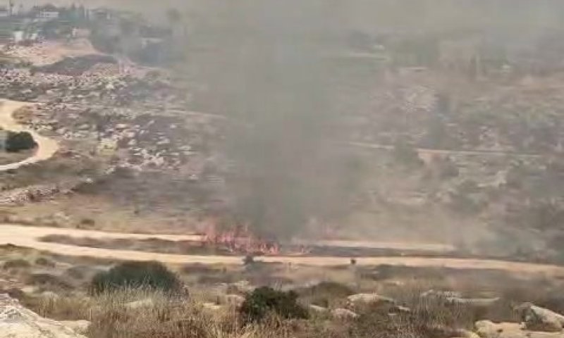 שריפה פרצה סמוך ליישוב עתניאל, תושבים פונו