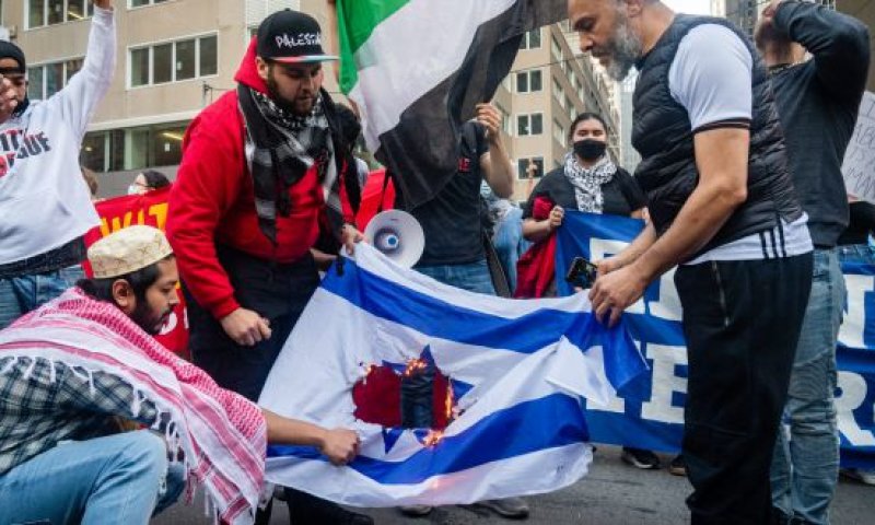 מושלת ניו יורק: 500 איש נעצרו באונ' קולומביה