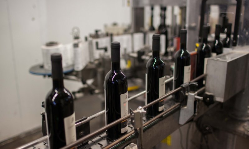 קנדה אוסרת למכור יין של שתי חברות ישראליות