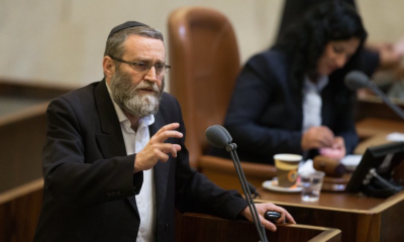 הישג לגפני:"חוק המרכולים" עבר בקריאה טרומית