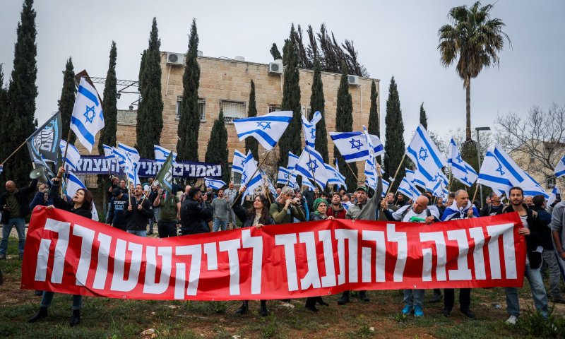 ארה"ב תחקור עמותות בישראל בחשד שניסו להפיל את נתניהו