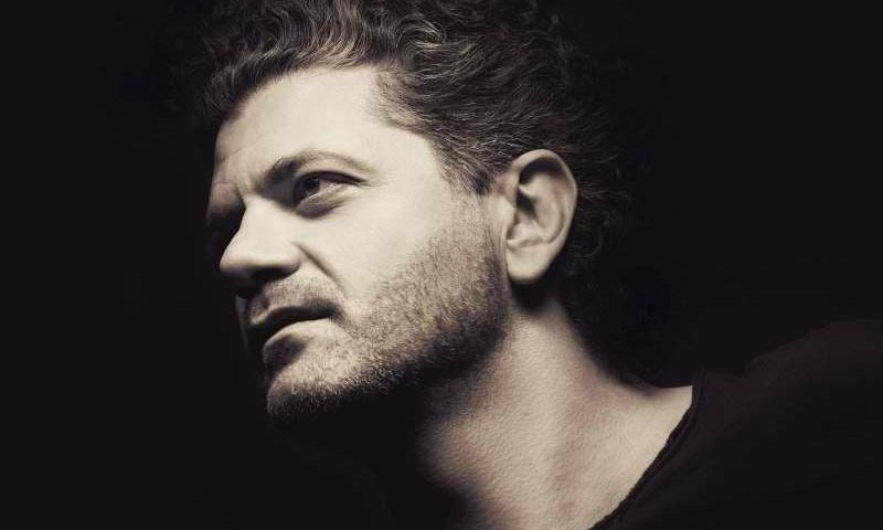 חלל 2020: אמיר דדון חוזר בזמן. צפו