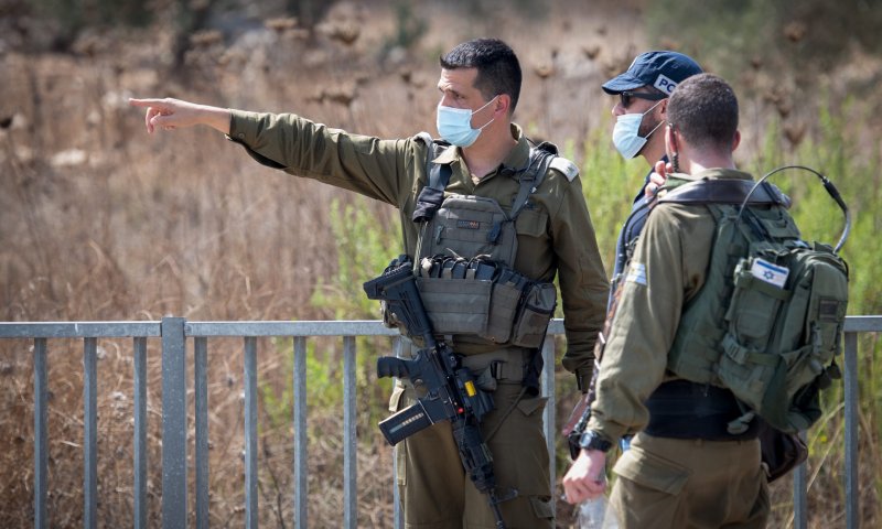 אישום נגד המחבל מראש העין: אמר "אללה ואכבר"