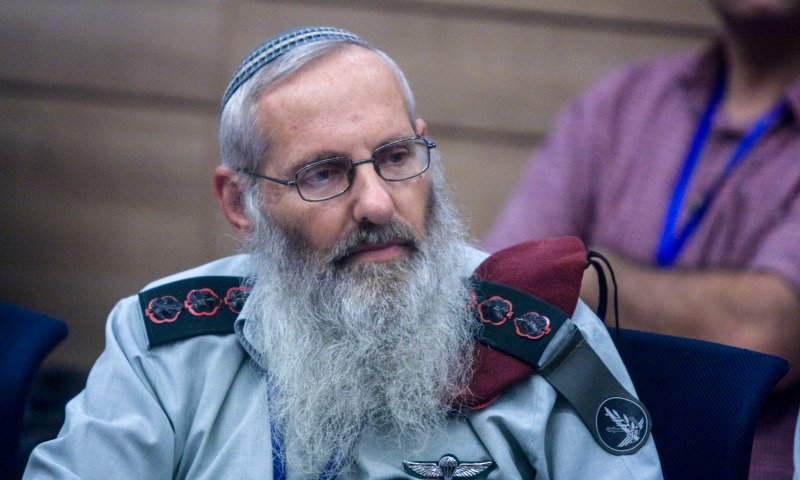 העתירה נמחקה: הרב אייל קרים יוכתר לרבצ"ר