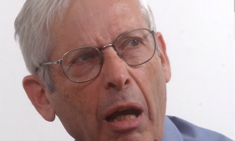 בגין מגן על נתניהו: טרק טלפון בשידור חי ברדיו קול חי