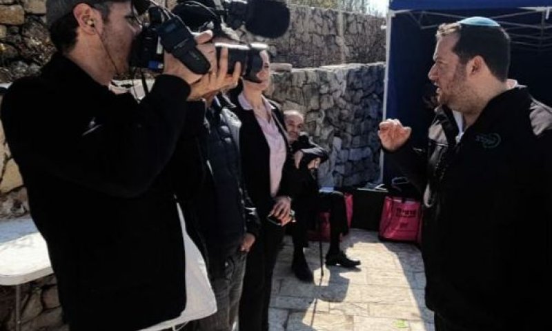 צפו: דגן בעימות עם עיתונאי צרפתי: "לוותר על פריז"