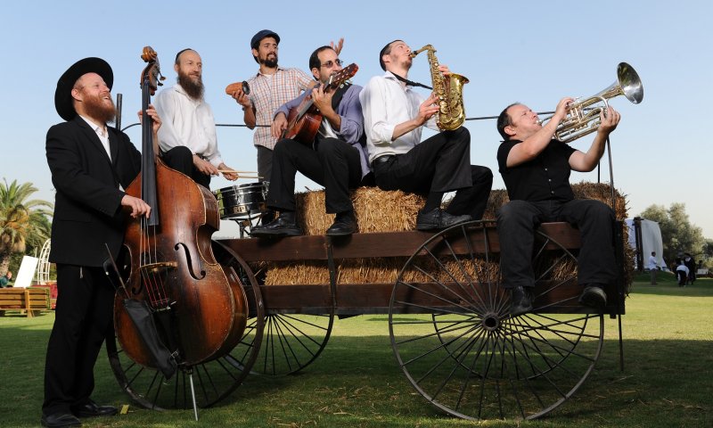 ברי סחרוף שר ניגוני חב"ד