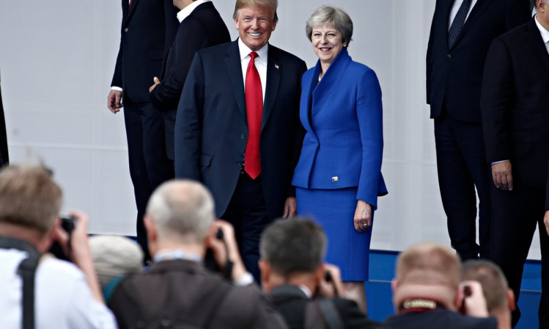 רגע לפני הפרישה: תרזה מיי תיפגש עם טראמפ