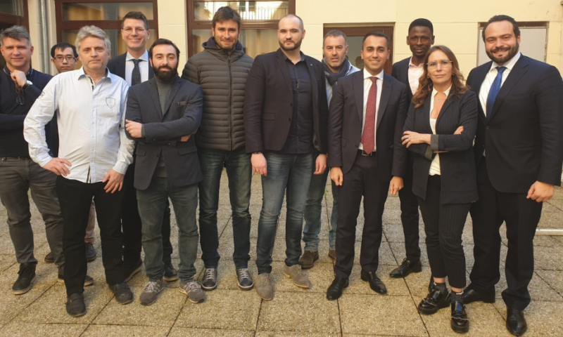 משבר באירופה: צרפת סגרה את שגרירותה באיטליה