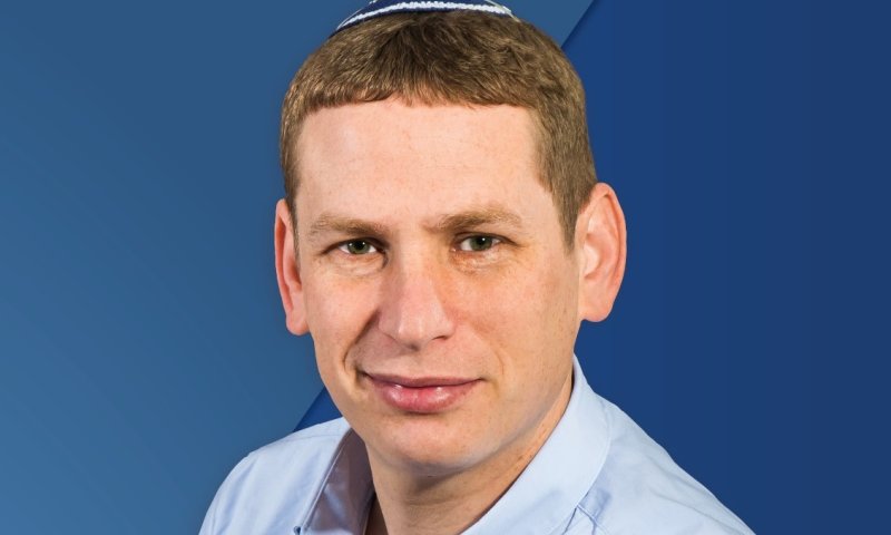 סקר מאגר מוחות: משה סוויל מנצח בבחירות