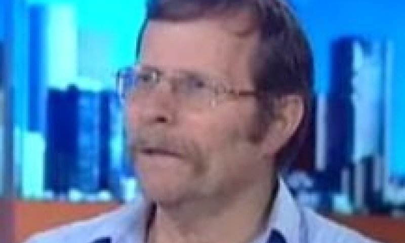 אגרת למנהלים: עִמדו בשער ביה"ס כל בוקר וחייכו לתלמידים