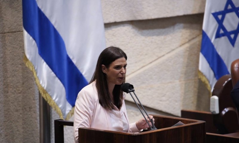 הח"כית מהעבודה הודיעה: "לא אתמודד מול יאיר גולן"
