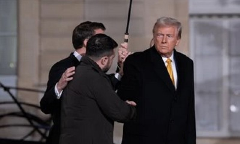 טראמפ תוקף: "זלנסקי, קומיקאי ממוצע, שיחק בביידן כמו חליל"