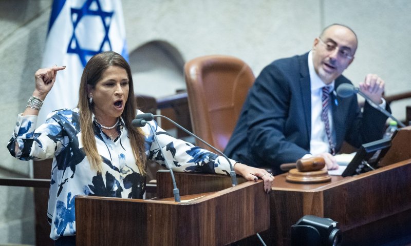 בן ארי הגיבה לאמסלם: "מי אתה בכלל??? אתה כזה קטן!!"