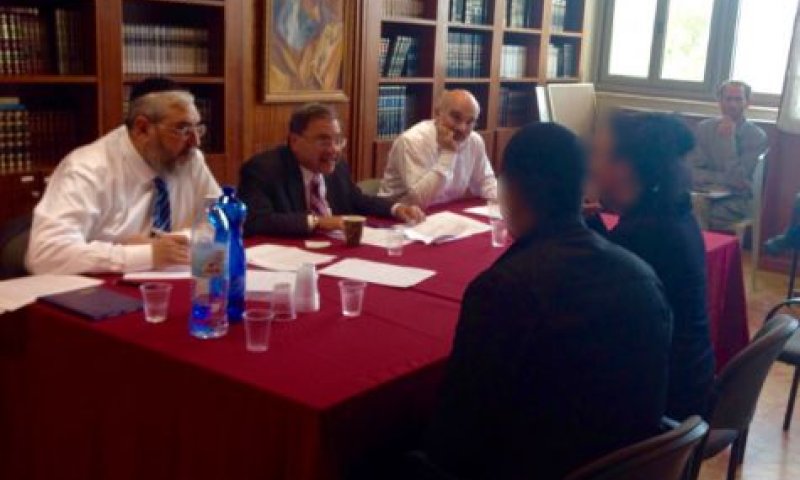 "גיור בבתי הדין של 'גיור כהלכה' &ndash; התעללות"