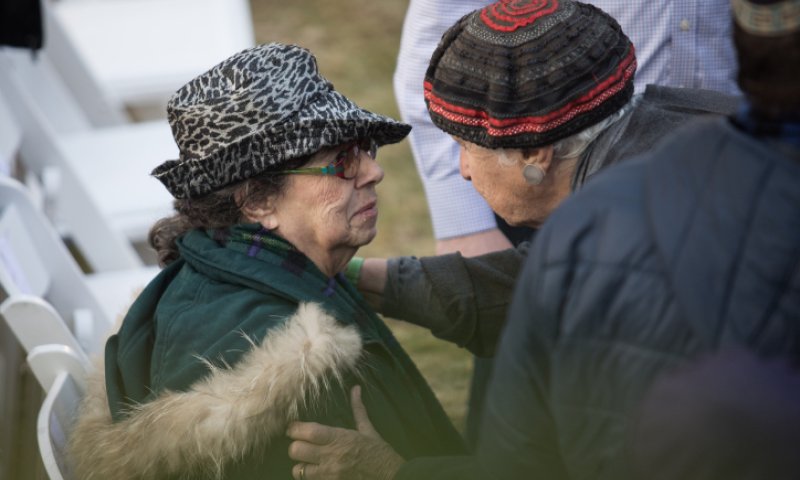ברוך דיין האמת: אימו של זכריה באומל נפטרה