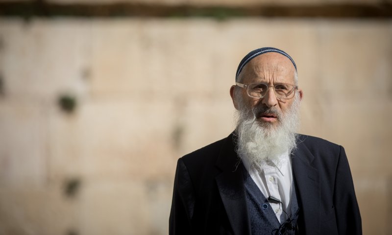 הרב אבינר על המנהג החדש במגזר: 'אופנה ממקור נוצרי'