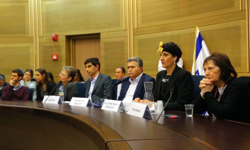 "זו אחריות שלנו להחזיר את הבנים הביתה"