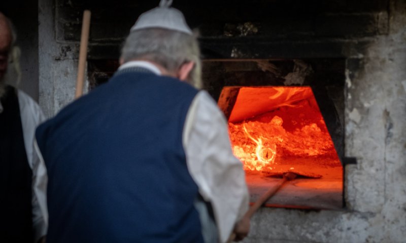 גבר מהשומרון נכווה כוויות קשות באפיית מצות
