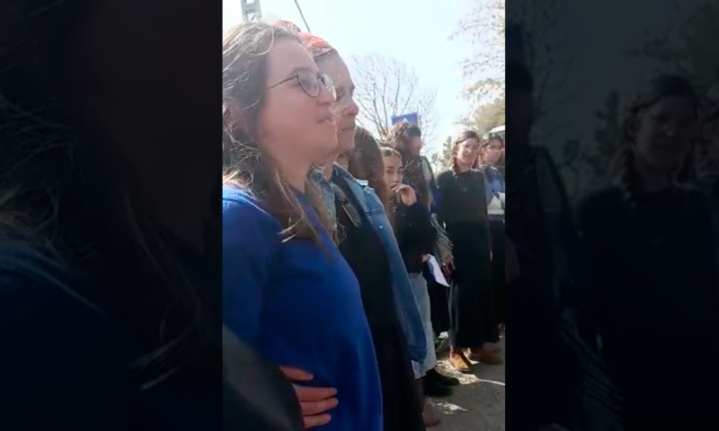 אחות הנרצחים: "זו חתיכת כאפה, אל תנסו לייפות"