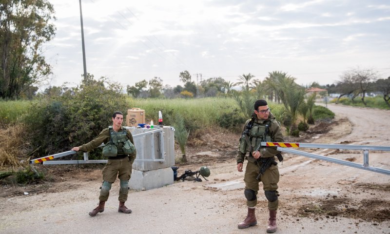 שקט מדומה: מחבלים חדרו לישראל והציתו עמדת צה"ל