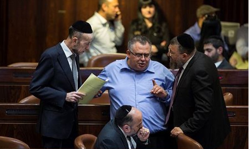 מי ינצח בקרב על השבת; החרדים או הליכוד?