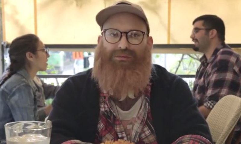 בנט זה היפסטר: צפו בסרטון בו הוא מתנצל