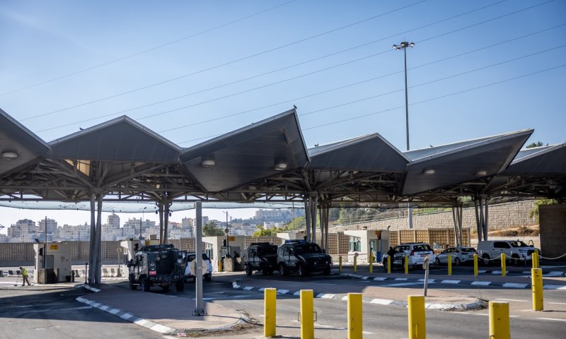 הלוחמים עצרו רכב לבדיקה שגרתית, זה מה שהם שגילו בתוכו