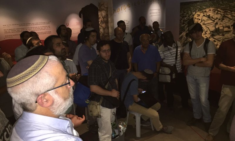 ללמד תנ"ך עם אמונה לצד מקצועיות אקדמית