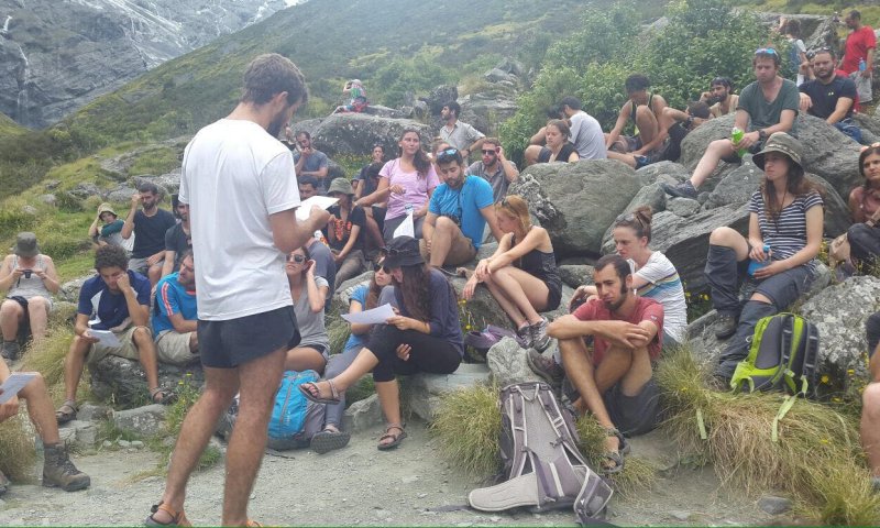 בשביל החיוך: 150 מטיילים לזכר הדר גולדין